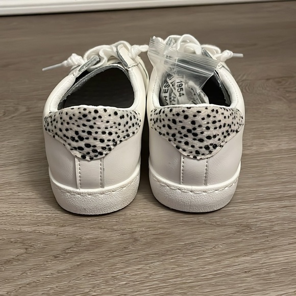 Vintage Havana Carla White Cheetah Sneakers - Picture 2 of 6